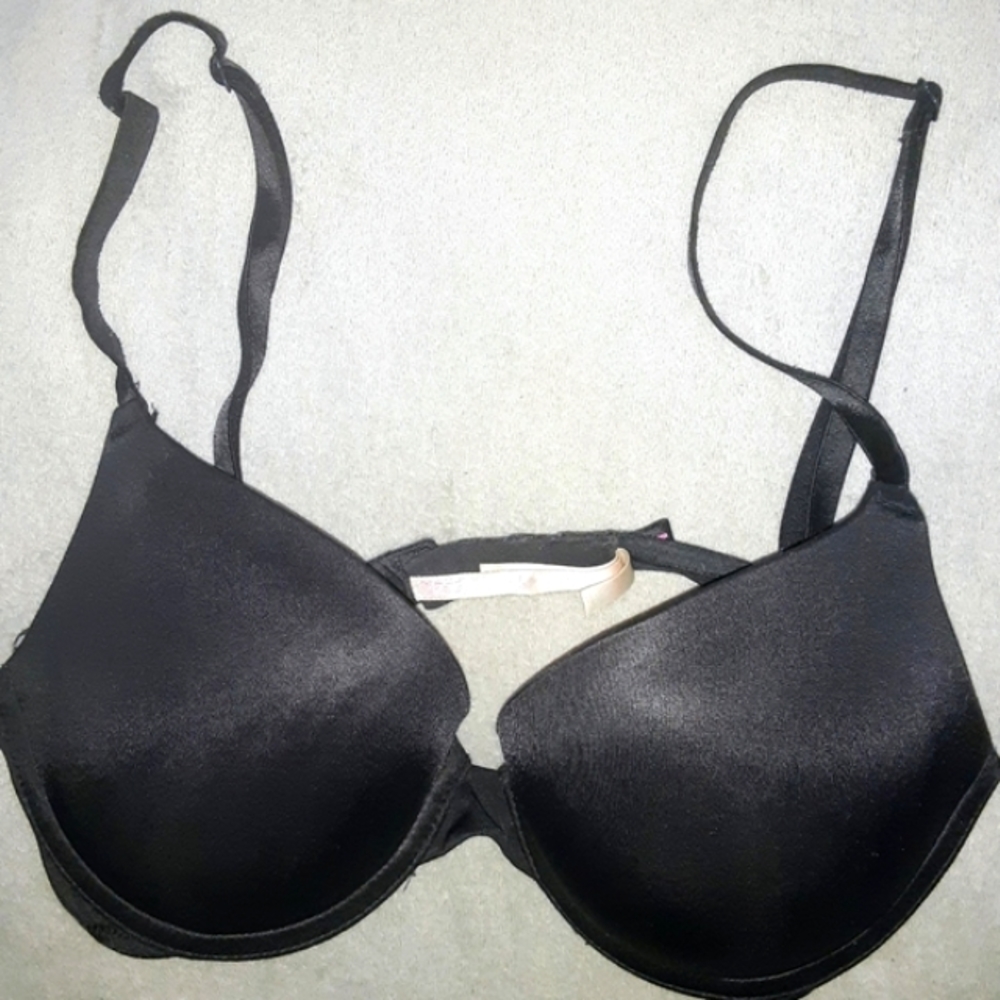 VICTORIA'S SECRET PINK WEAR EVERYWHERE PUSH-UP BRA